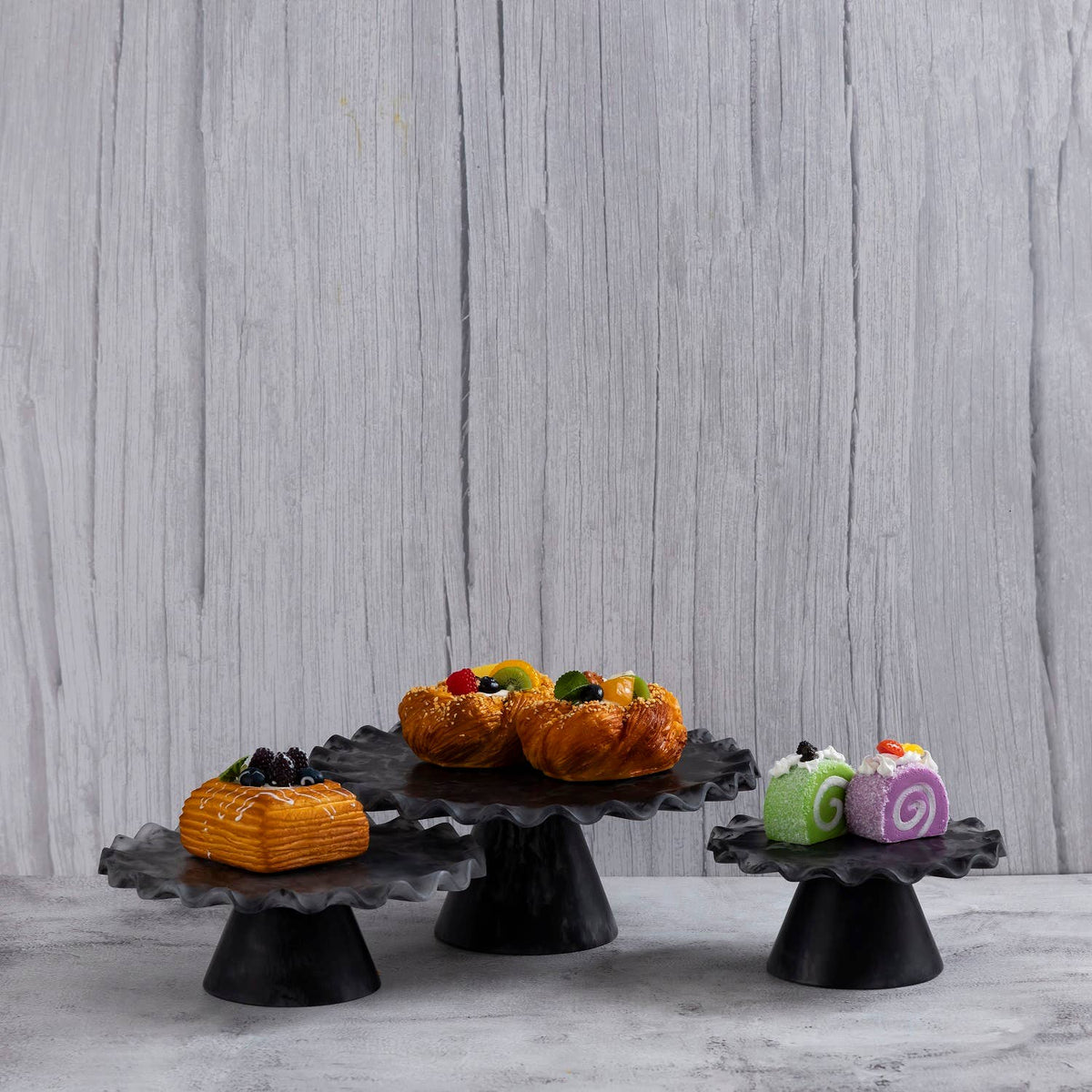 Large Modern Matte Black Resin Cake Stand