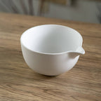 Porcelain Spouted Matcha Latte Bowl (10 oz)